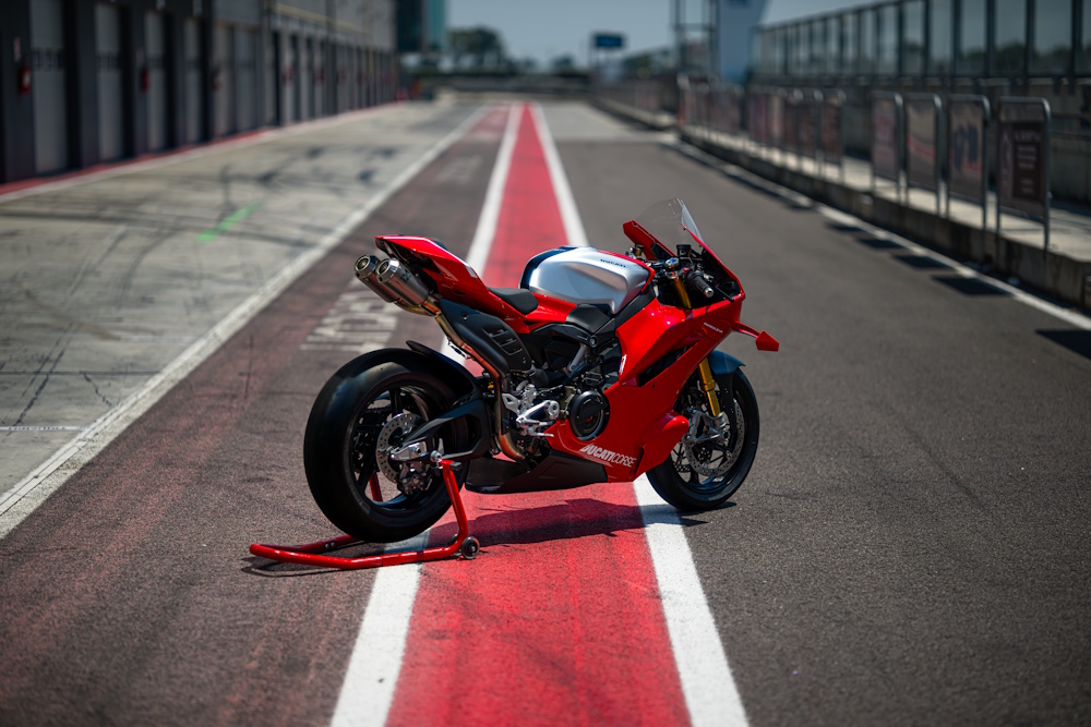 The new Panigale V4 R