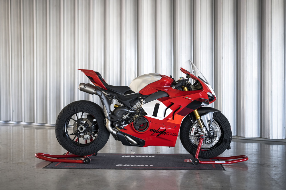 Ducati Panigale V4 R